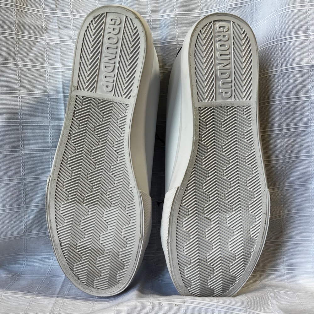 Disney Mickey and Minnie White Sneakers NWOT Women's Size 11 - Picture 9 of 14